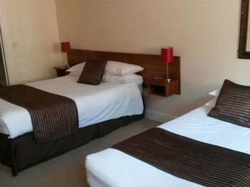 The Terrace Hotel 2*